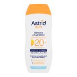 Astrid Sun Moisturizing Suncare Milk SPF20 Opalovací přípravek na tělo 200 ml