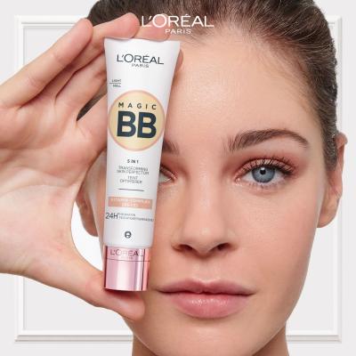 L&#039;Oréal Paris Magic BB 5in1 Transforming Skin Perfector BB krém pro ženy 30 ml Odstín Light
