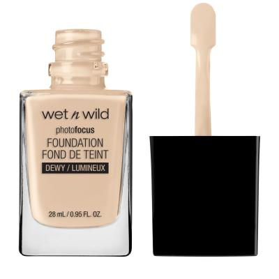 Wet n Wild Photo Focus Dewy Make-up pro ženy 28 ml Odstín Soft Ivory