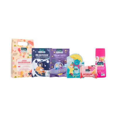 Kneipp Kids Big Bath Surprise Superheroes & Sea Princess Edition Dárková kazeta sprchový gel Sea Princess 200 ml + pěna do koupele Milky Way 40 ml + pěna do koupele Mud Monster 40 ml + sůl do koupele Dream Driver 40 g + bomba do koupele Superheroes 80 g
