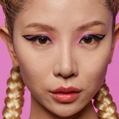 NYX Professional Makeup Bare With Me Blur Tint Foundation Make-up pro ženy 30 ml Odstín 05 Vanilla