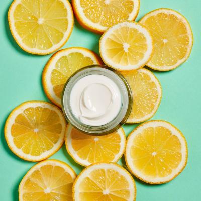 Garnier Skin Naturals Vitamin C Glow Boost Day Cream Denní pleťový krém pro ženy 50 ml