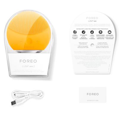 Foreo LUNA™ Mini 2 T-Sonic Facial Cleansing Device Čisticí kartáček pro ženy 1 ks Odstín Sunflower Yellow