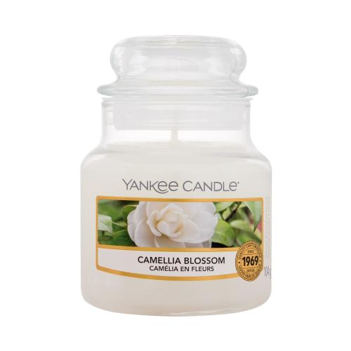 Yankee Candle Camellia Blossom 104 g vonná svíčka unisex