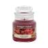 Yankee Candle Black Cherry Vonná svíčka 104 g