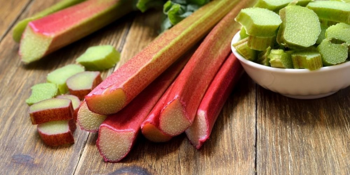 Rebarbora pro zesvětlení zrzavých vlasů