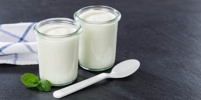 Jogurt pro zesvětlení vlasů