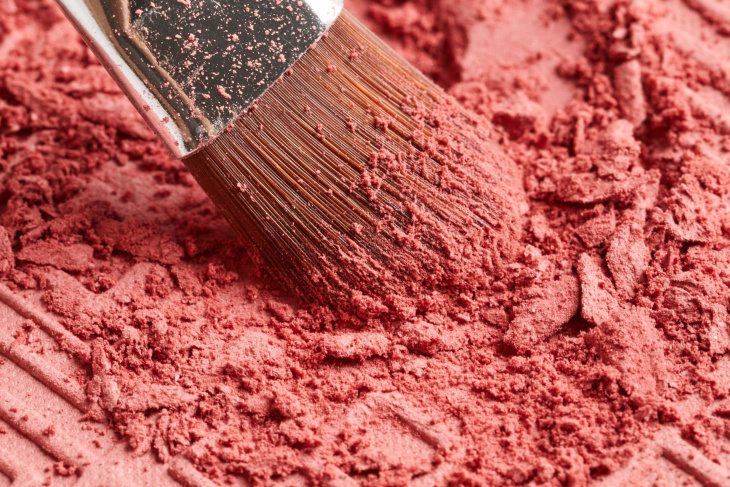 Výběr odstínu tvářenky